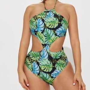 Go Coco Tropical Leaves One Piece Swimsuit Size M RefN02